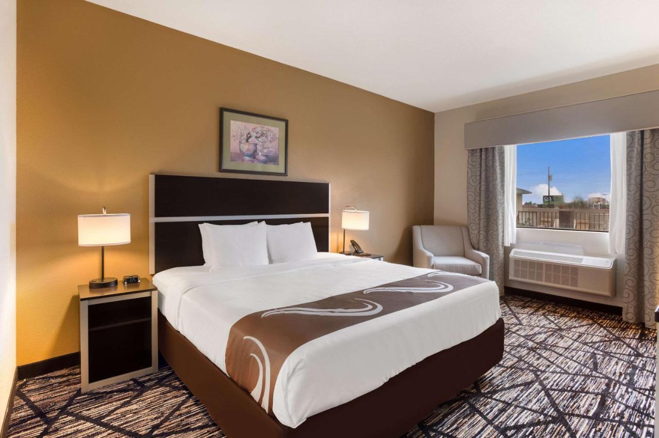 Quality Inn & Suites Pearl-Jackson Ngoại thất bức ảnh