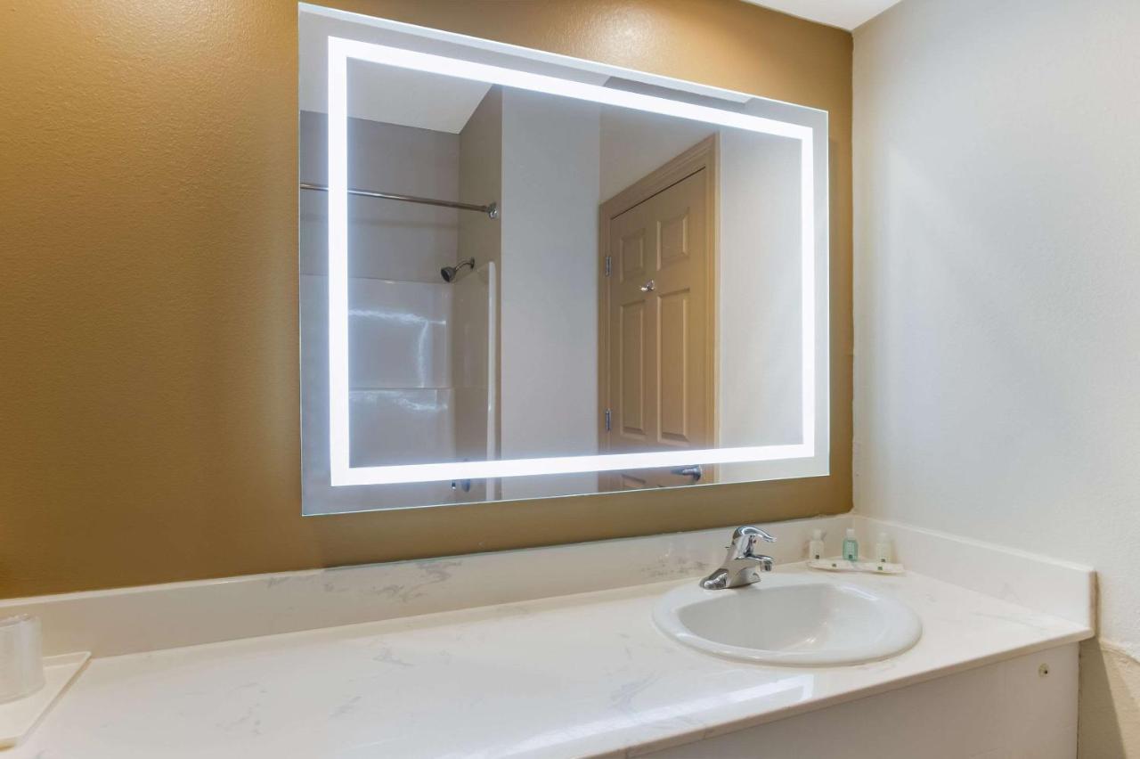 Quality Inn & Suites Pearl-Jackson Ngoại thất bức ảnh