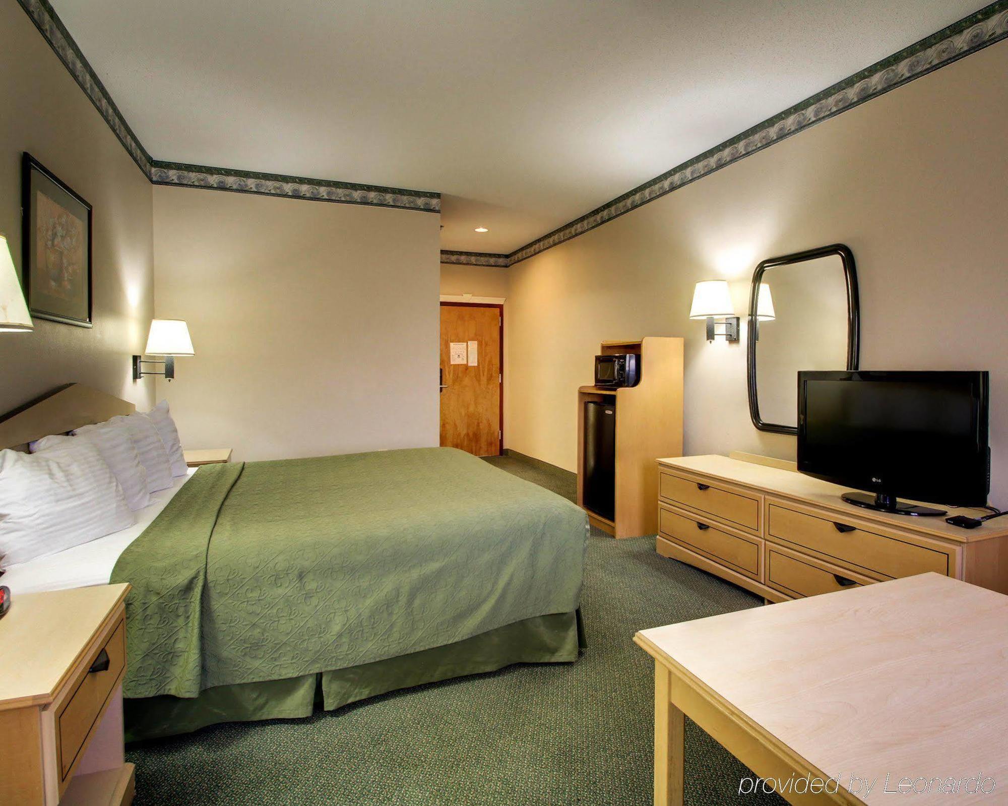 Quality Inn & Suites Pearl-Jackson Ngoại thất bức ảnh